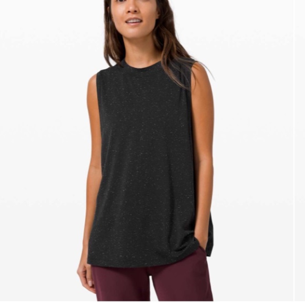 Lululemon all yours tank sz 4 black/white speckled